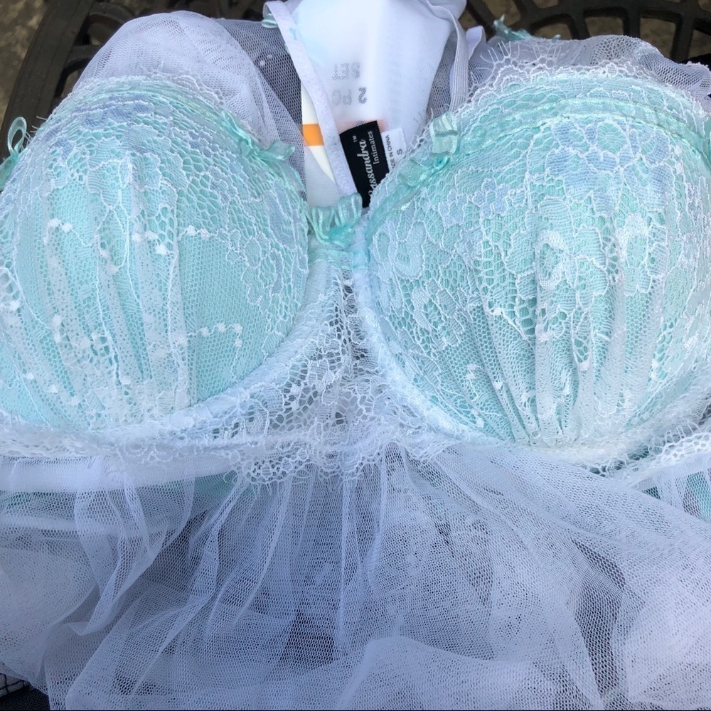 CASSANDRA Two-Piece Lacy Lingerie Set. NWT. - Picture 6 of 6
